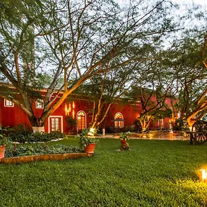 ***** Отель Hacienda Santa Cruz Мексика
